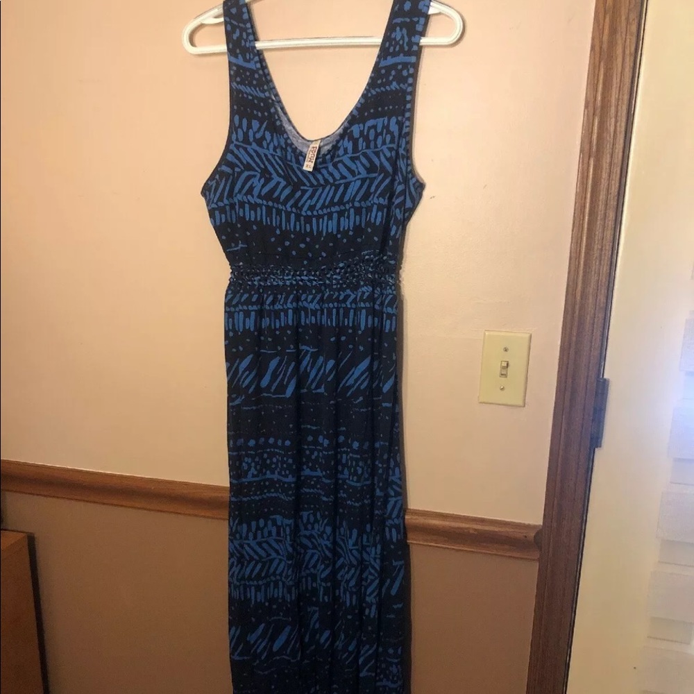 MUDD BLACK/BLUE SLEEVELESS  LONG MAXI DRESS